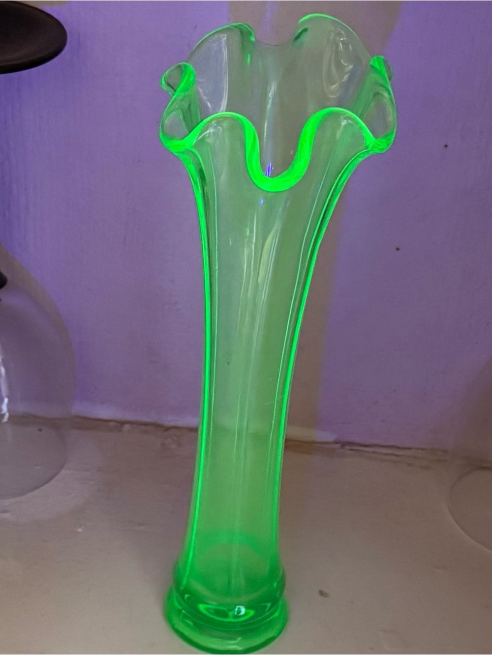 Vintage Green Uranium Vaseline Ruffle Top Glass Vase - GLOWS
